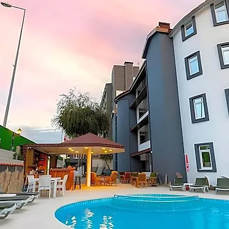 Hotel Meryam Deluxe Side