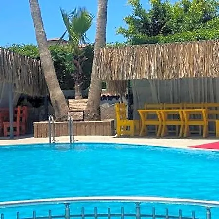 Hotel Meryam Deluxe 3*