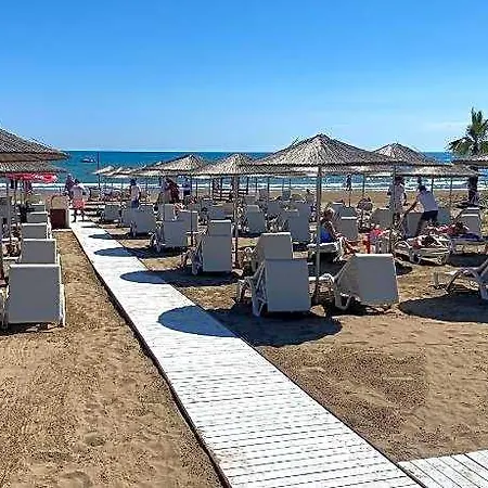 Meryam Deluxe Hotel