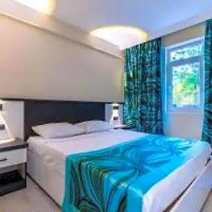 Hotel Meryam Deluxe